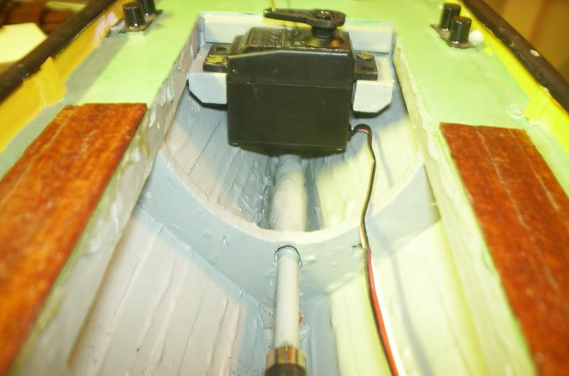 Futaba S3003 roerservo