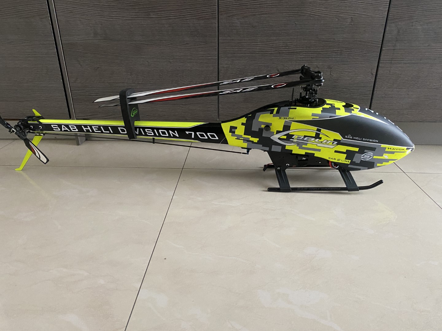 Golbin 700 Black Thunder (1)