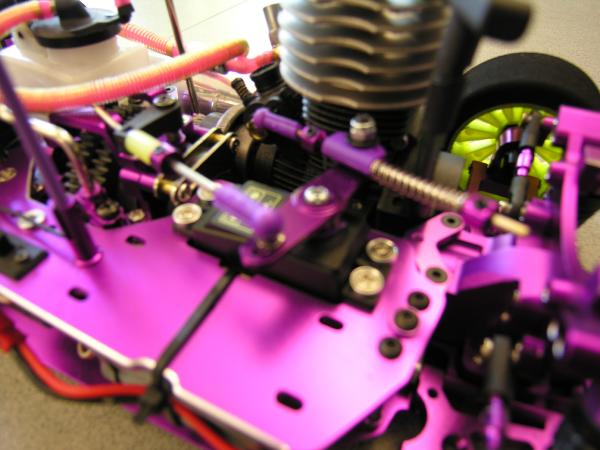 HPI RS4 Evo3
verbeterd gas-rem setje
(vraag naar info)