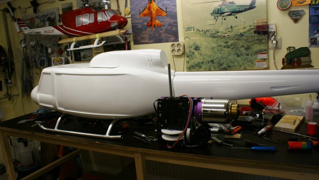 Huey build 002