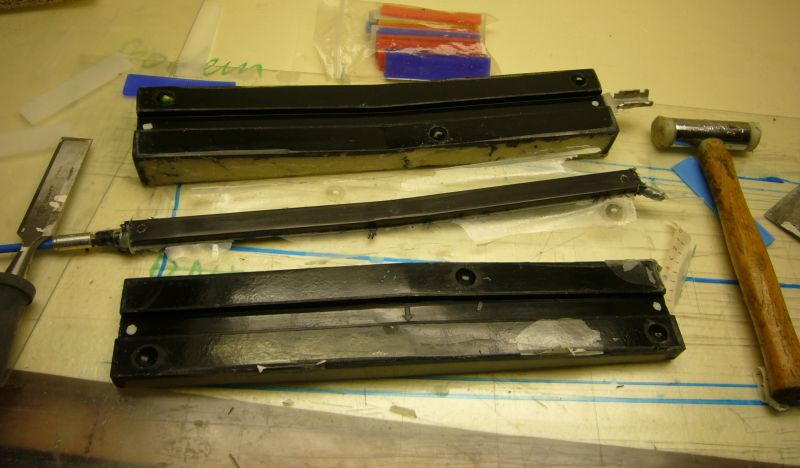 joiner 10 mold cracked open
