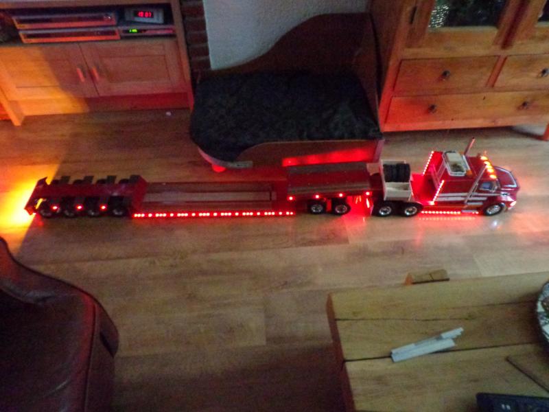 Lowboy met jeepdolly klaar