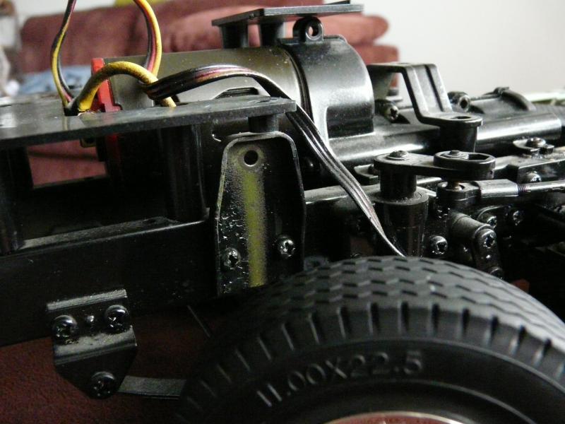 Mercedes Benz 1838LS Chassis linkerzijde 1