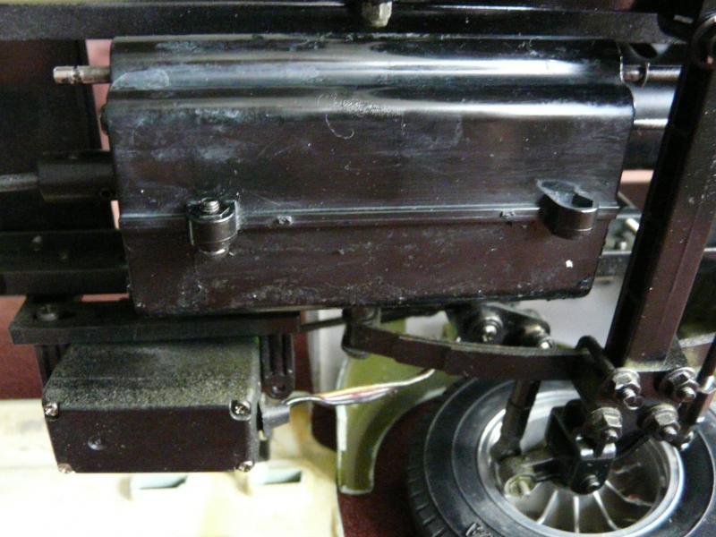 Mercedes Benz 1838LS Chassis Onderzijde 4