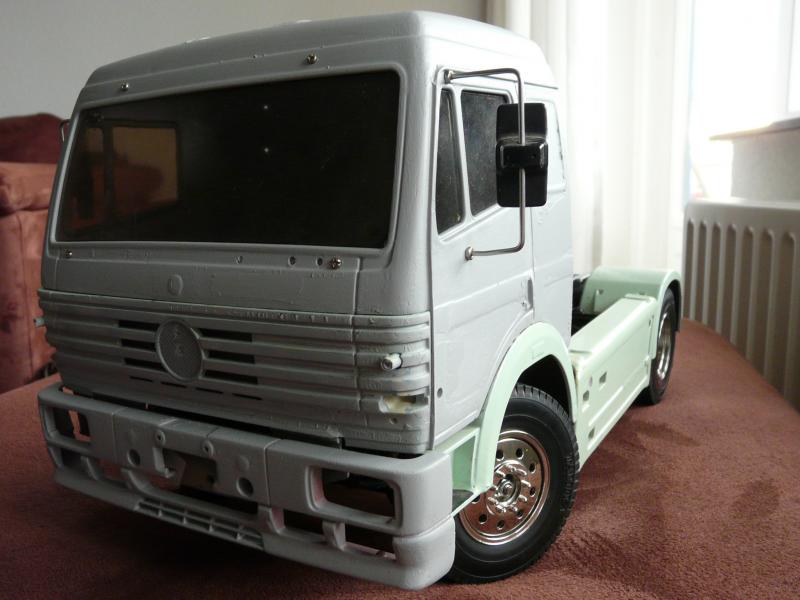 Mercedes Benz 1838LS Linker Vooraanzicht