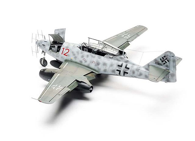 Messerschmitt_ME-262__05