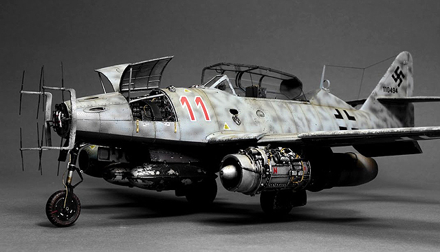 Messerschmitt_ME-262__10