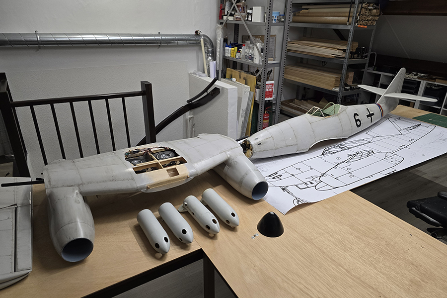 Messerschmitt_ME-262__19