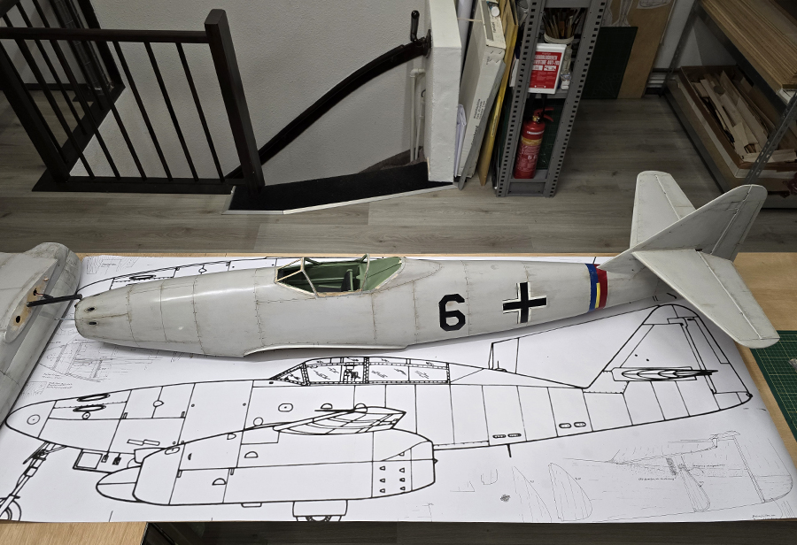 Messerschmitt_ME-262__21