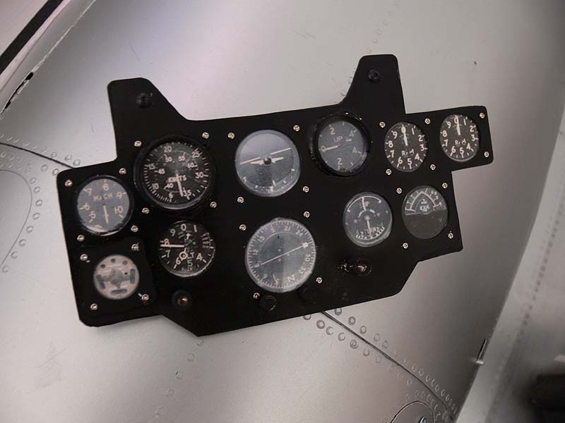 Meteor Cockpit 04