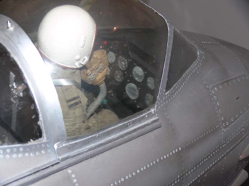 Meteor Cockpit 07