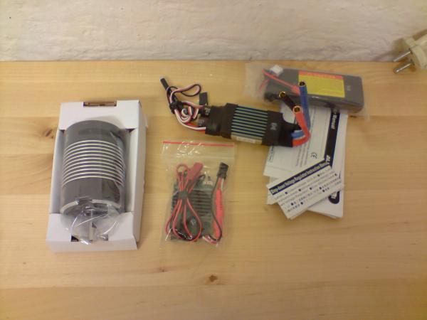 Motor, ESC , reg en klein lipootje.