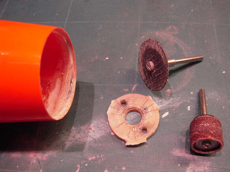 Nose job... oude er uit.. meten en een nieuw spant fabrieken uit epoxyplaat...