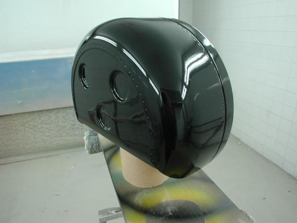 Plug motorkap