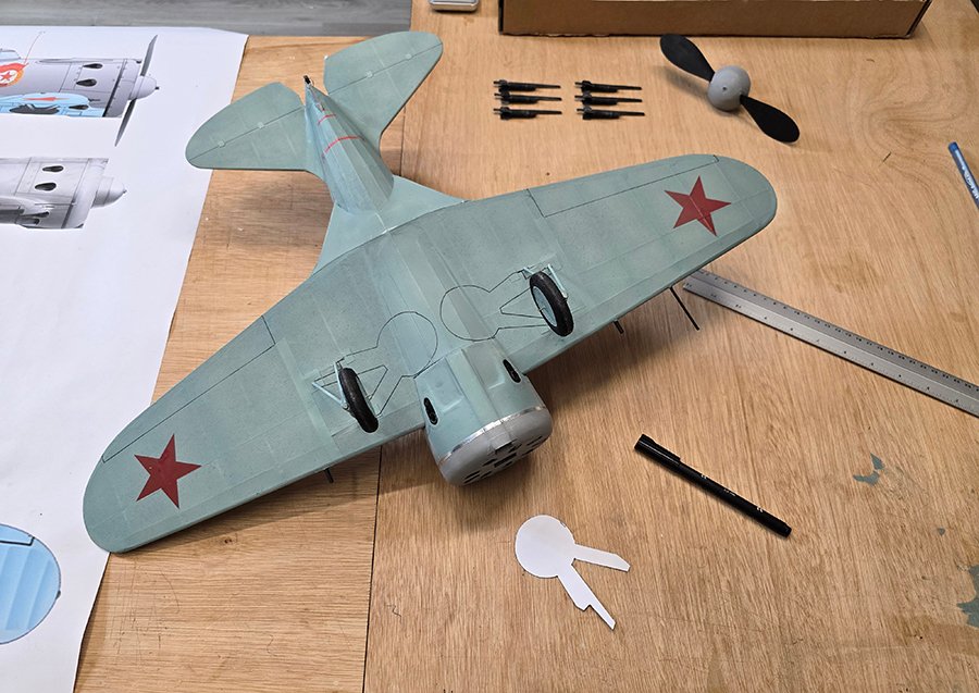 Polikarpov_I-16__124.jpg