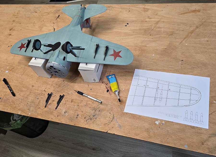 Polikarpov_I-16__126.jpg