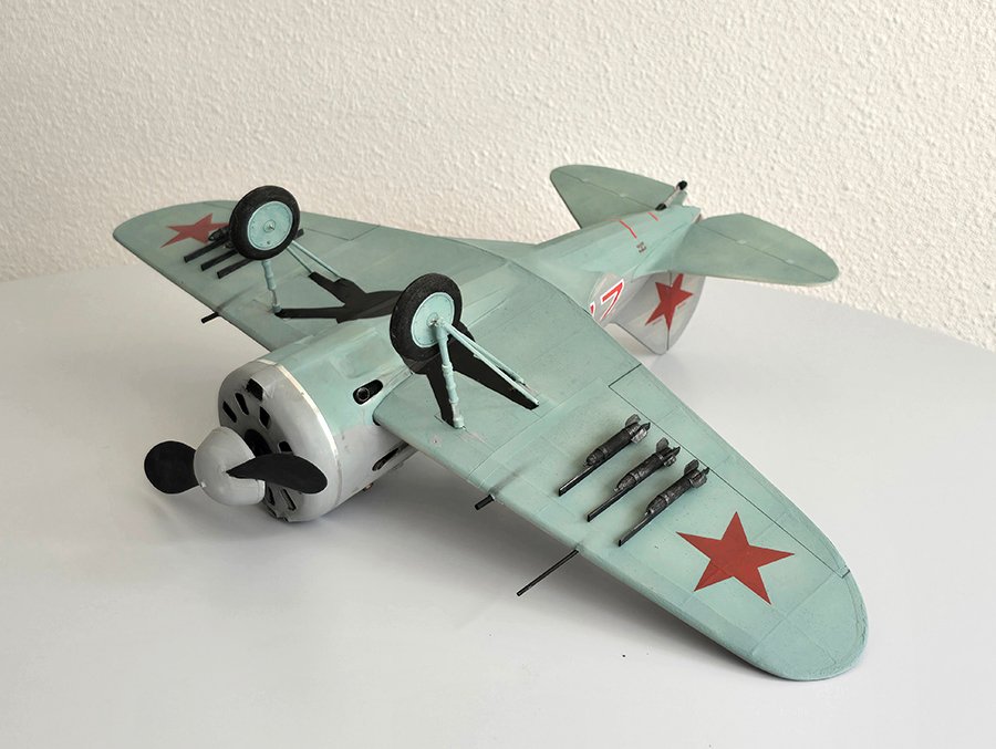 Polikarpov_I-16__131.jpg