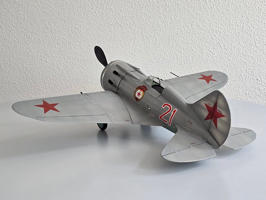 Polikarpov_I-16__137.jpg
