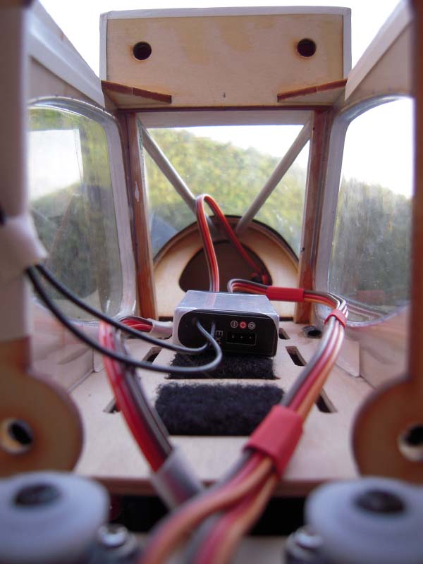 Rascal 40's weak wing-lock construction...
