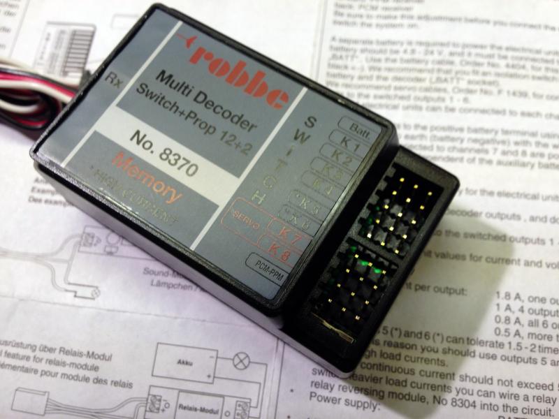Robbe Multi Decoder Switch+Prop 12+2 No.8370