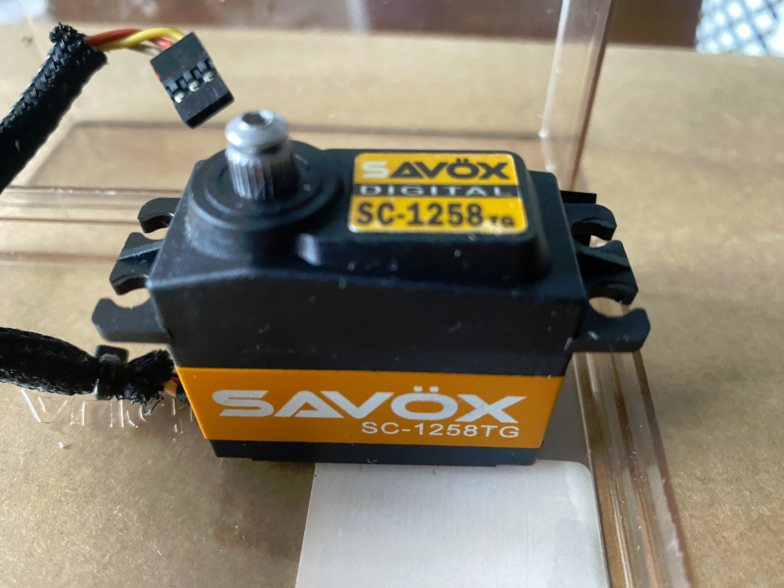 Savox SC-1258TG (4)