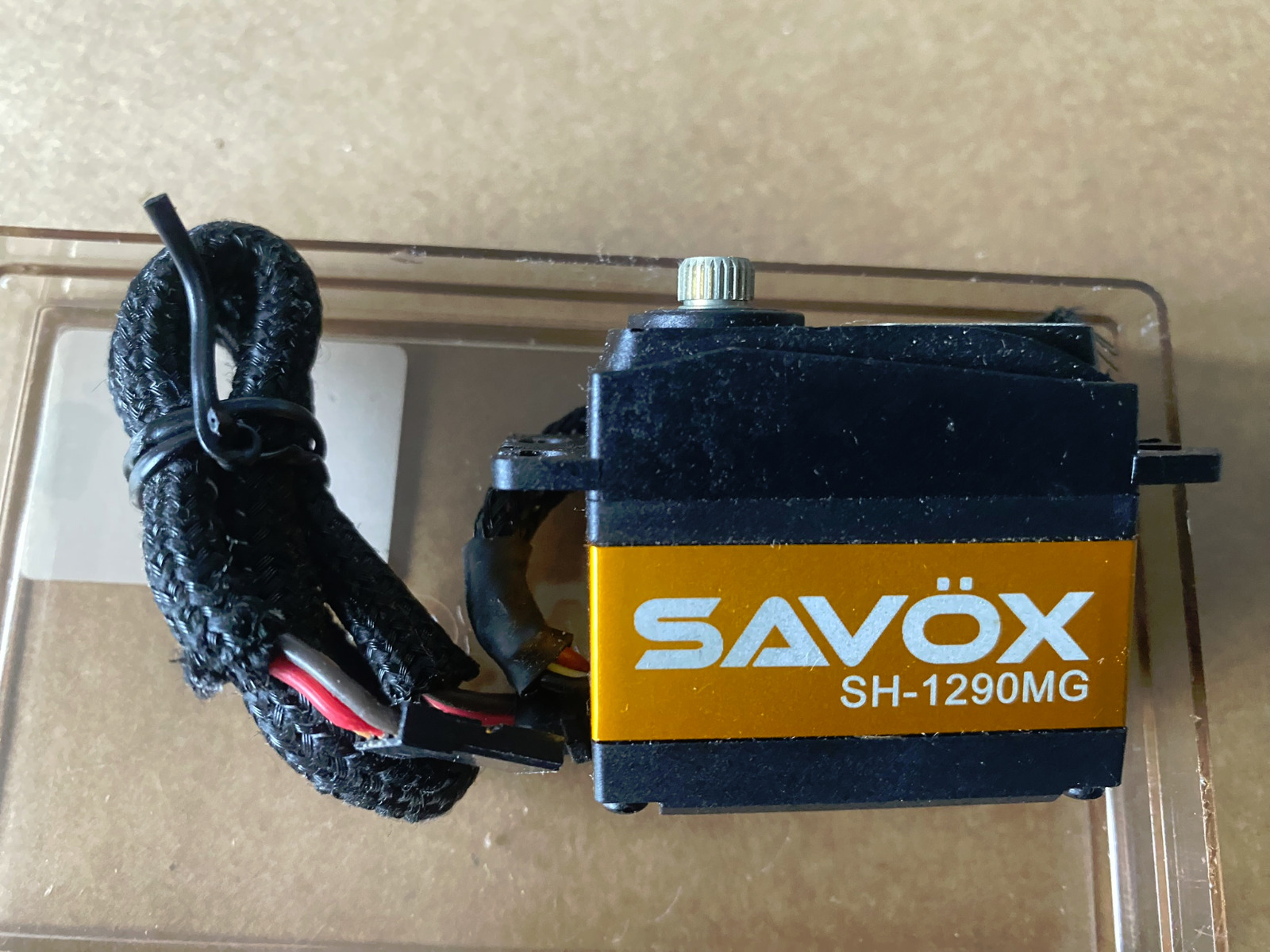 Savox SH1290MG (2)
