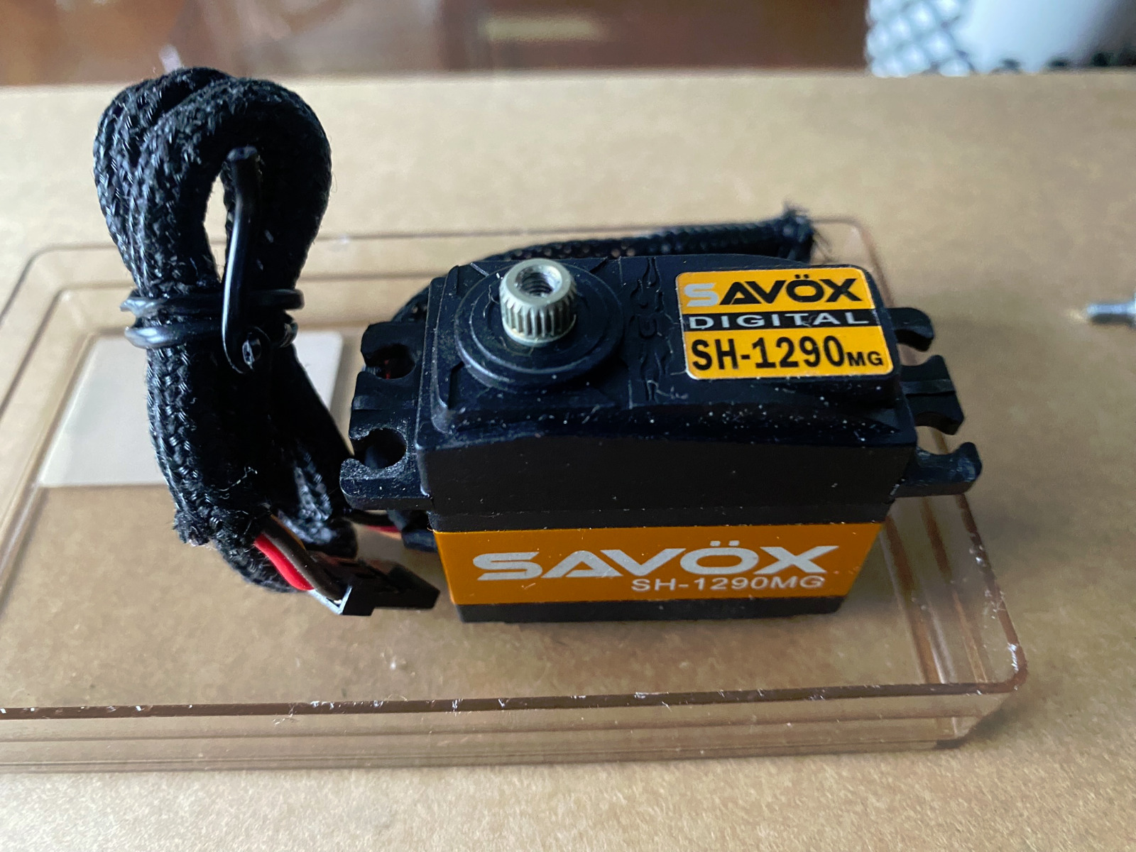Savox SH1290MG (4)