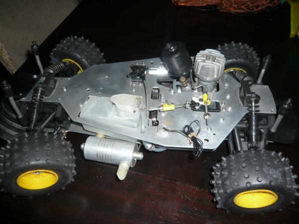 serpent trail jeep, chassis is klaar
