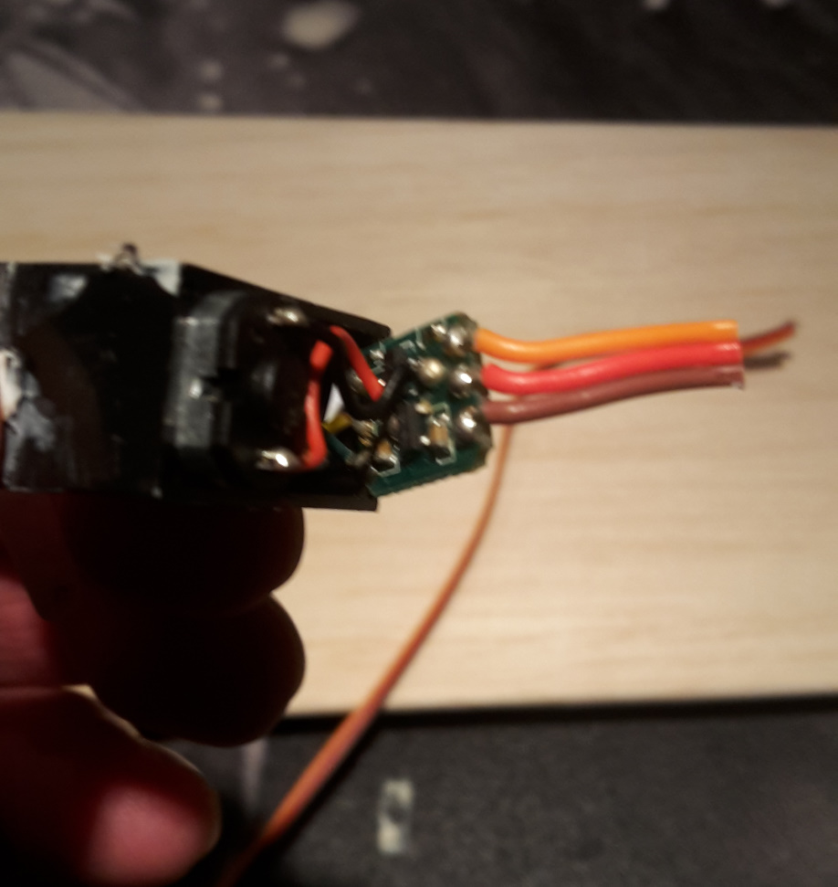 Servo_stinger