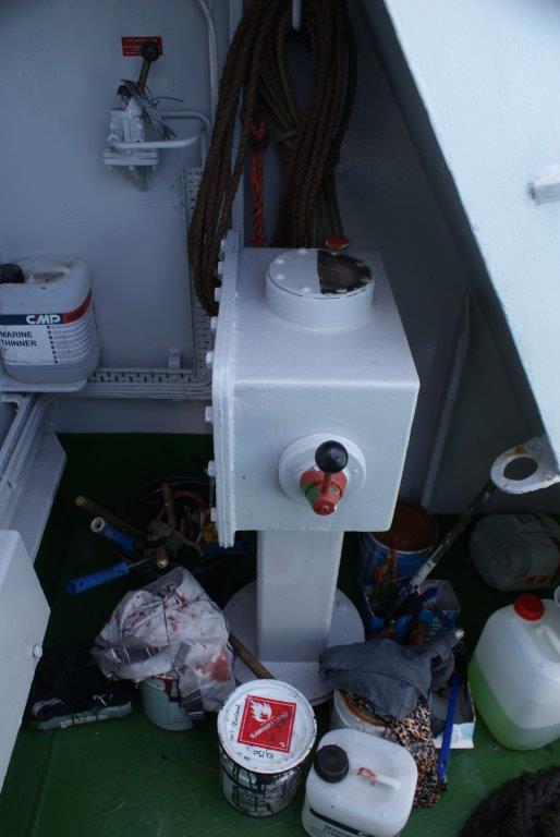 SMIT NEDERLAND ( SMIT RUSLAND 2011), Bediening winch onder Stuurboord trap, gelijk aan Bediening achter stuurhut