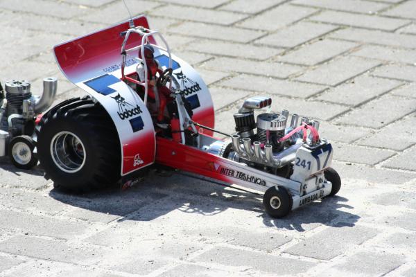 tractor pull2