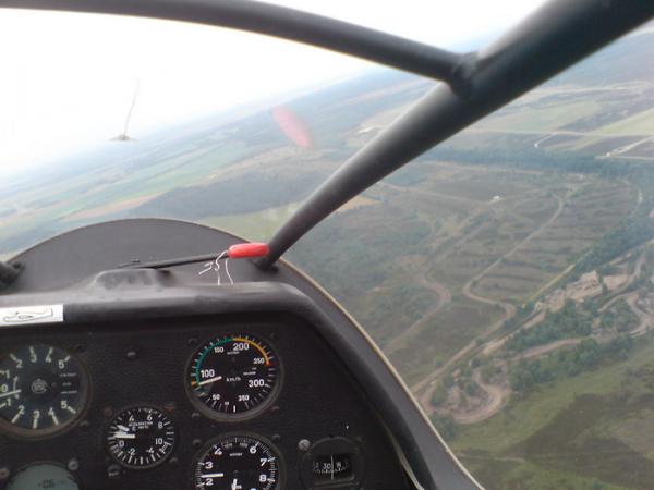 vliegend boven terlet