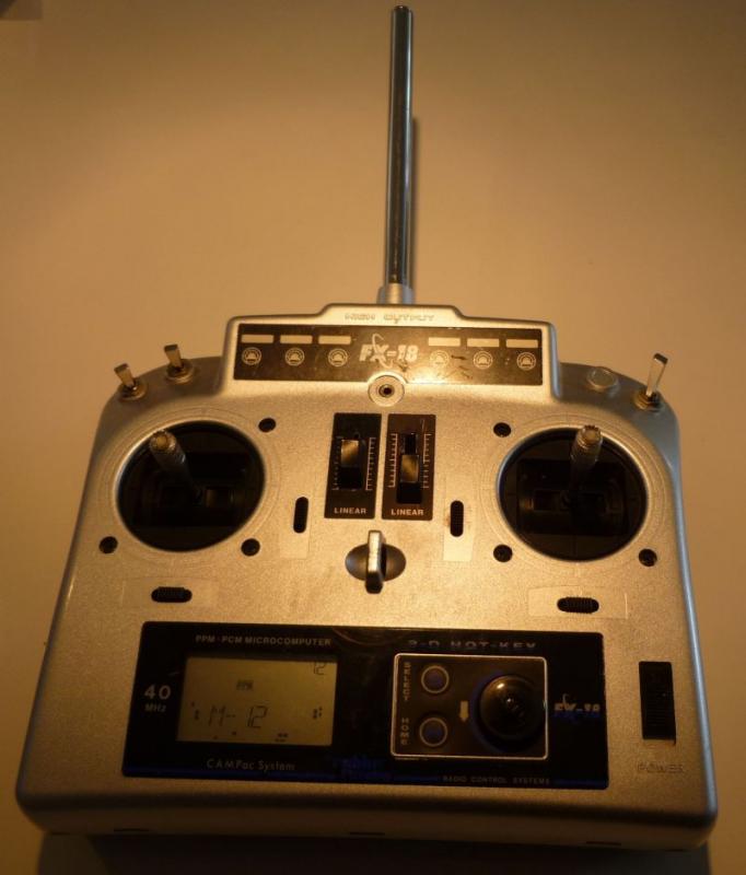 zender FX18 40MHz klein